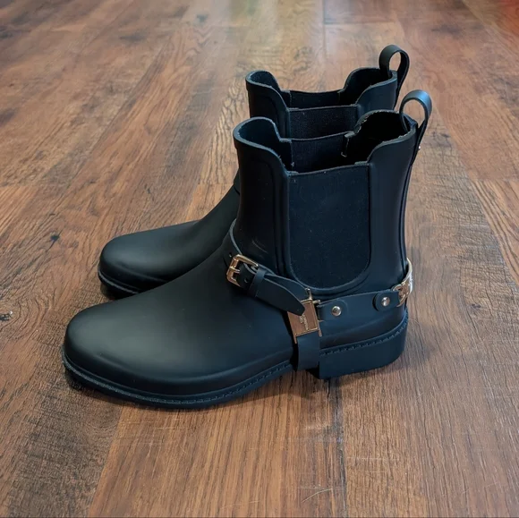 Like New Karl Lagerfeld Paris Lavali Rubber Chelsea Rain Boots Size 8M - Picture 4 of 7